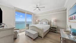 *July 5 - 15th available!* Beach chairs included!
