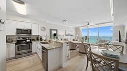 *July 5 - 15th available!* Beach chairs included!