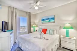 *Wonderful Views!* Gulf Front! June 22 - 24th open!