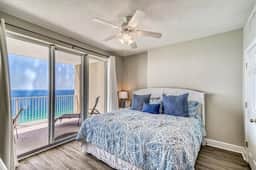 *July Dates Open!* Huge balcony for fireworks! 2 King Beds!