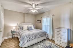*July Dates Open!* Huge balcony for fireworks! 2 King Beds!