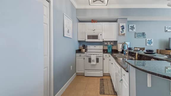 Great Condo!  Open June 28 - July 2nd!