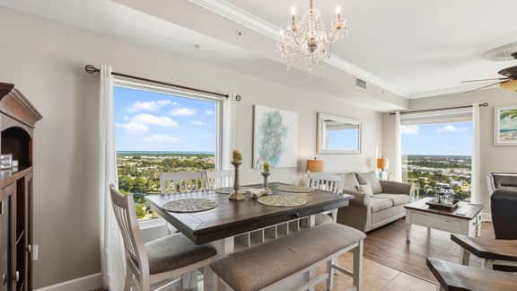 Last Minute! *July 17 - 19th open!* Beautiful views!