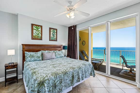*June 27- July 2nd Open!* Huge balcony! Beautiful views!