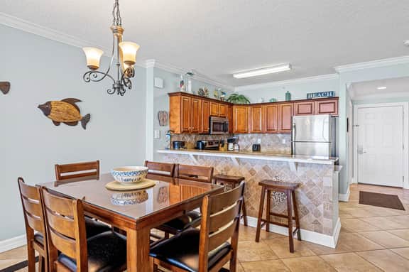 *June 27- July 2nd Open!* Huge balcony! Beautiful views!