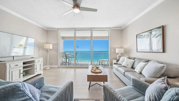 *July 11 - 13th Open!* Beach Service Included!