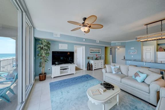 Beautiful 2nd floor! July 22 - 25th Open!