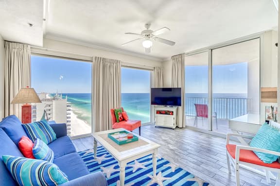 *Wonderful Views!* Gulf Front! June 22 - 24th open!